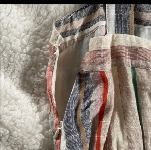 Urban Outfitters. Striped Jumpsuit. Size Small - Picture 4 of 8